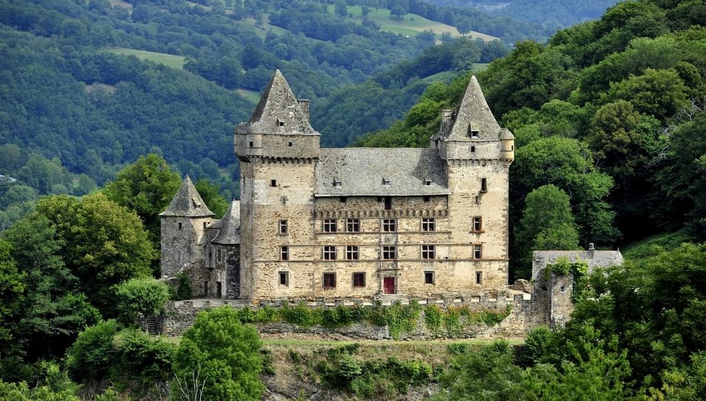 messilhac castle